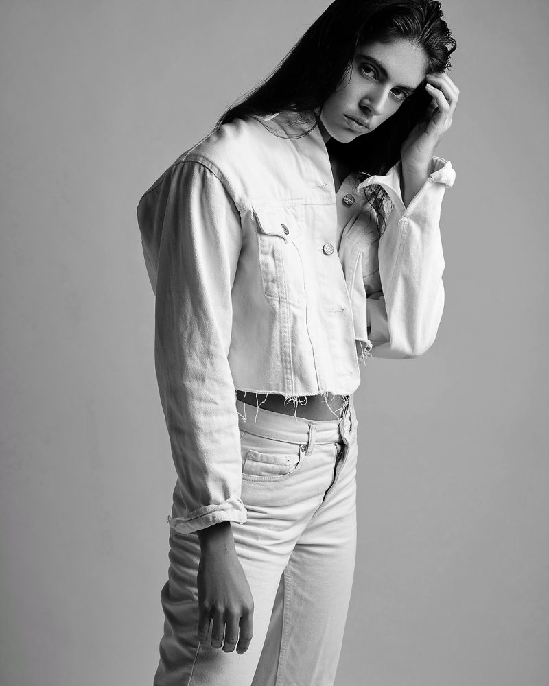 Discover Amanda's stunning portfolio images in this model session.