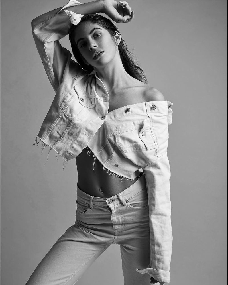 Discover Amanda's stunning portfolio images in this model session.