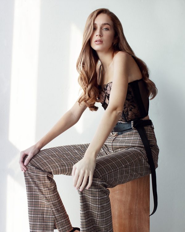 Exquisite Model Portfolio Photography Session with Andrea Photoshoot