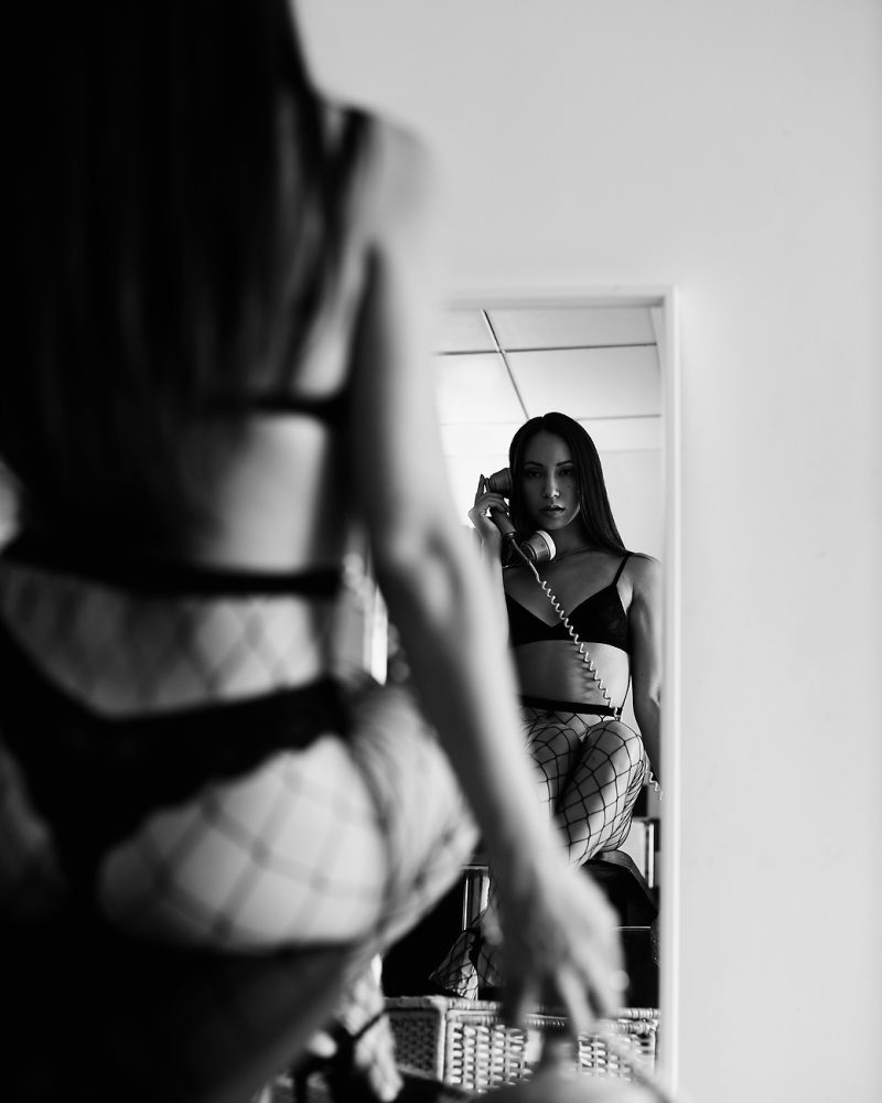 Captivating images from Elena's portrait session