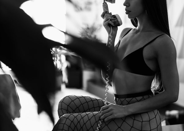 Boudoir Session Featuring El’s Intimate Portraits Photoshoot