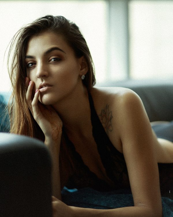 Captivating Boudoir Photography Session with Ila Photoshoot