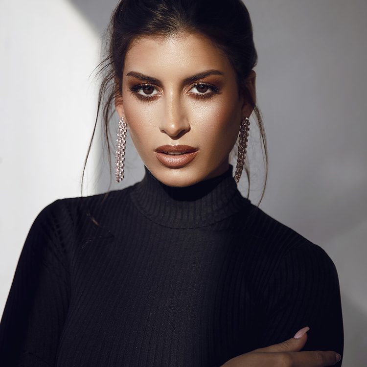 Explore Raissa's beautiful model portfolio and intimate portraits.