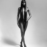 Jazzy Reveals Artistic Flair in Studio Shots and Fans Are Enchanted