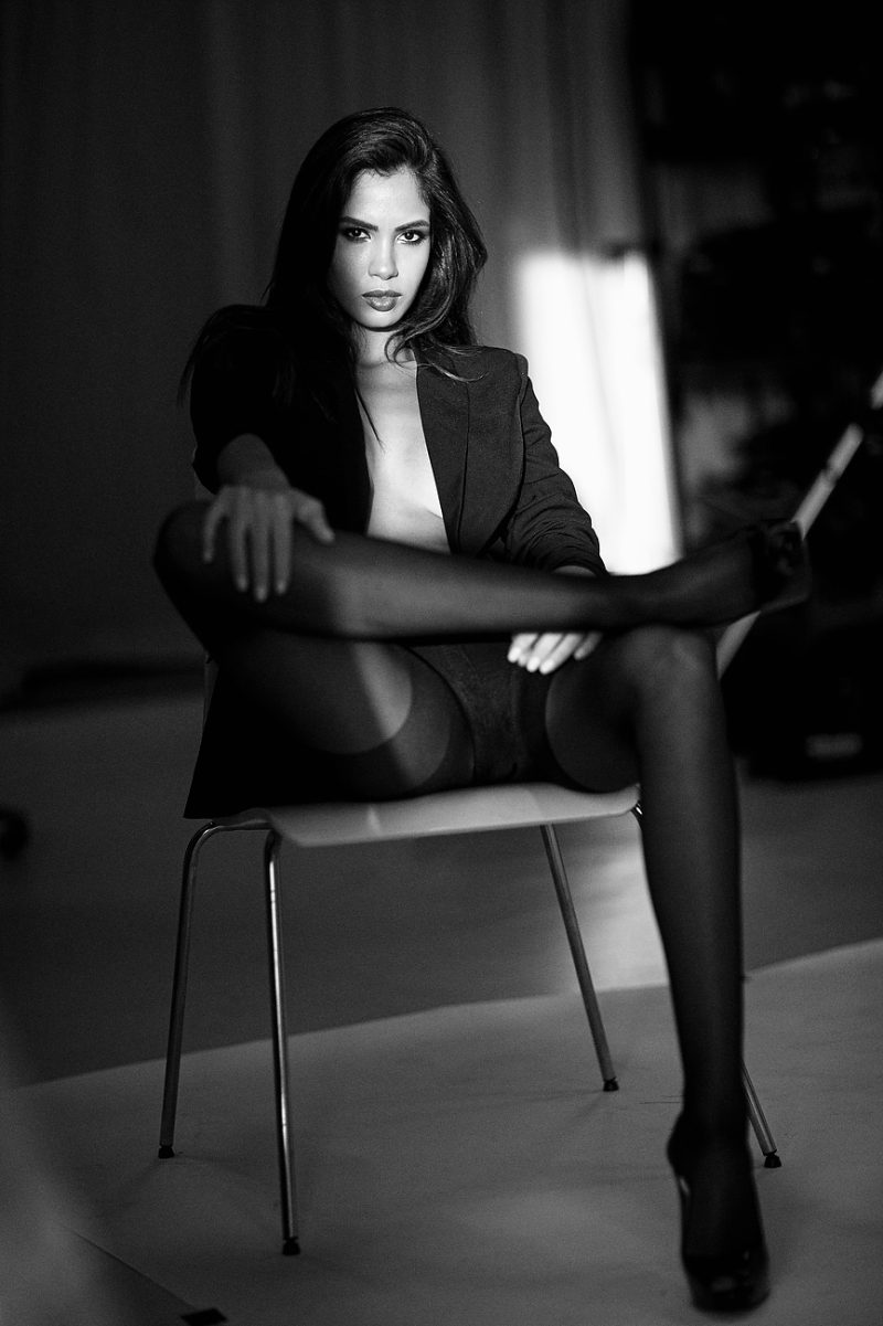 Oneval Shines in Natural Sunlight During Studio Shoot and Fans Are Captivated